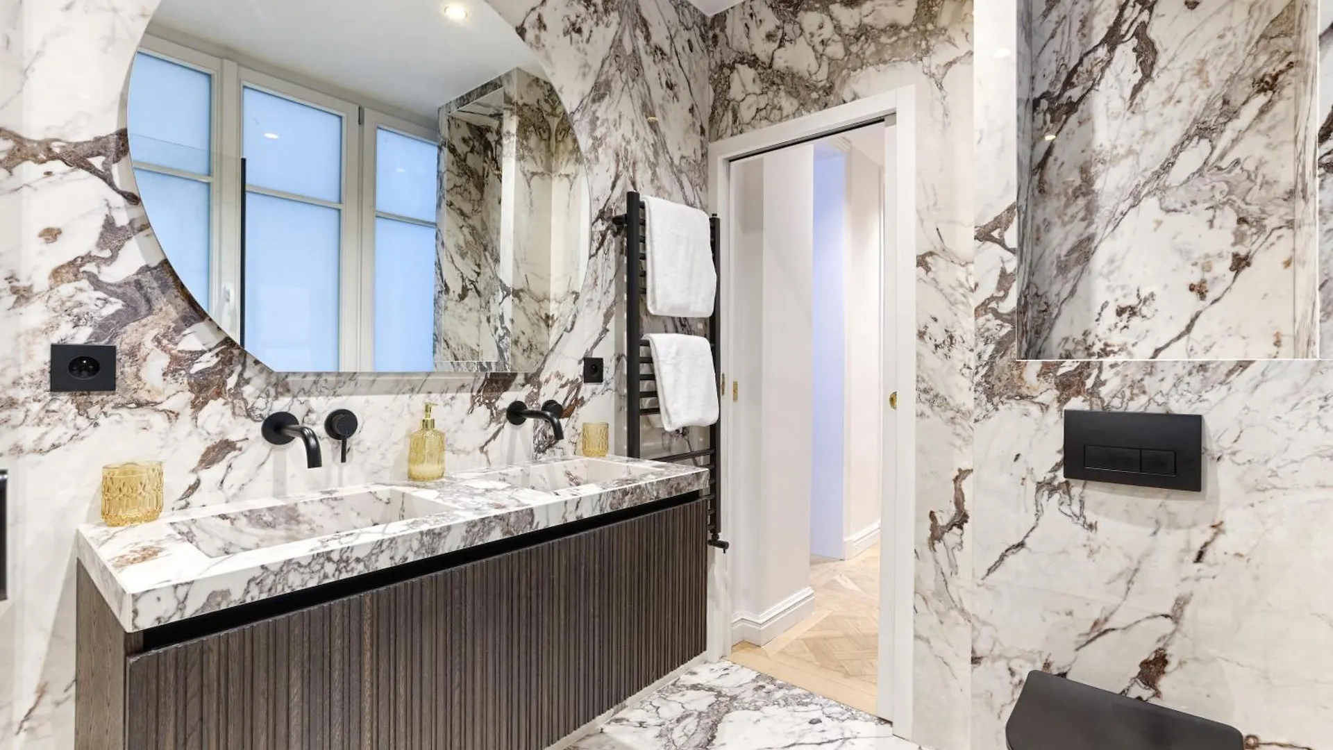 Elegant Luxury For 6 On Champs-elysees *